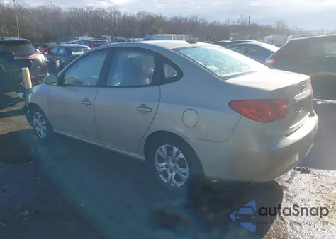 2010 Hyundai Elantra Gls z USA, uszkodzony, nr VIN KMHDU4AD1AU195109